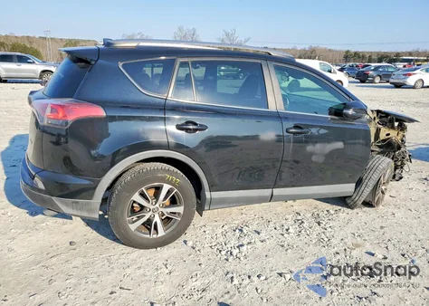 2017 Toyota Rav4 Xle z USA, uszkodzony, nr VIN 2T3WFREV9HW375670